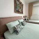 Affittacamere Joannas Stefaneli House *