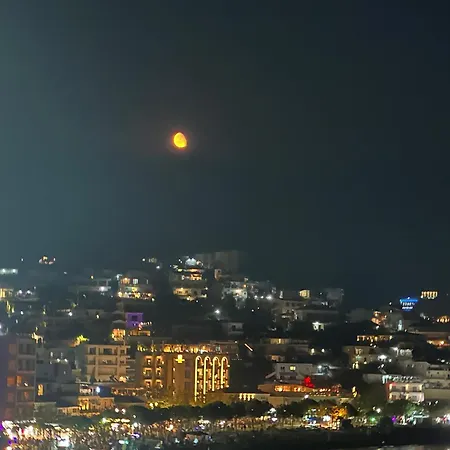 Joannas Stefaneli House Gæstehus