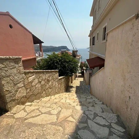 Penzion Joannas Stefaneli House *