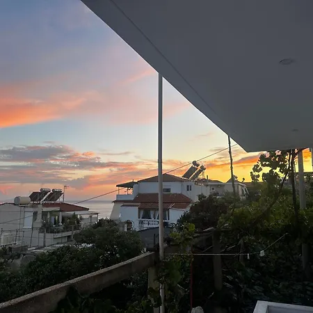 Joannas Stefaneli House Casa de hóspedes *