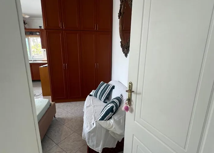 Joannas Stefaneli House * Himare